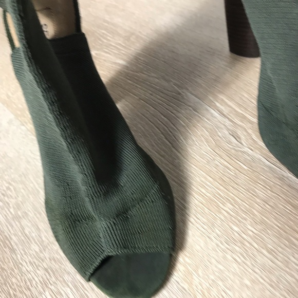 Yezzy Season 2 olive green knit high boots - Picture 4 of 11